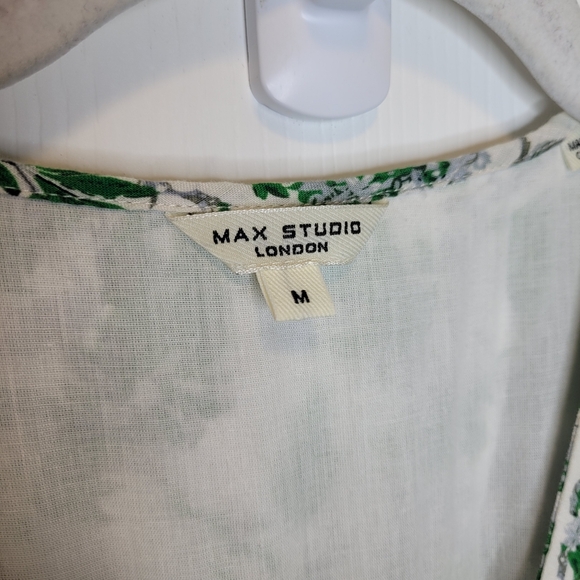 Max Studio Flutter Sleeve Tiered Maxi M Green Toile Print - Picture 7 of 7